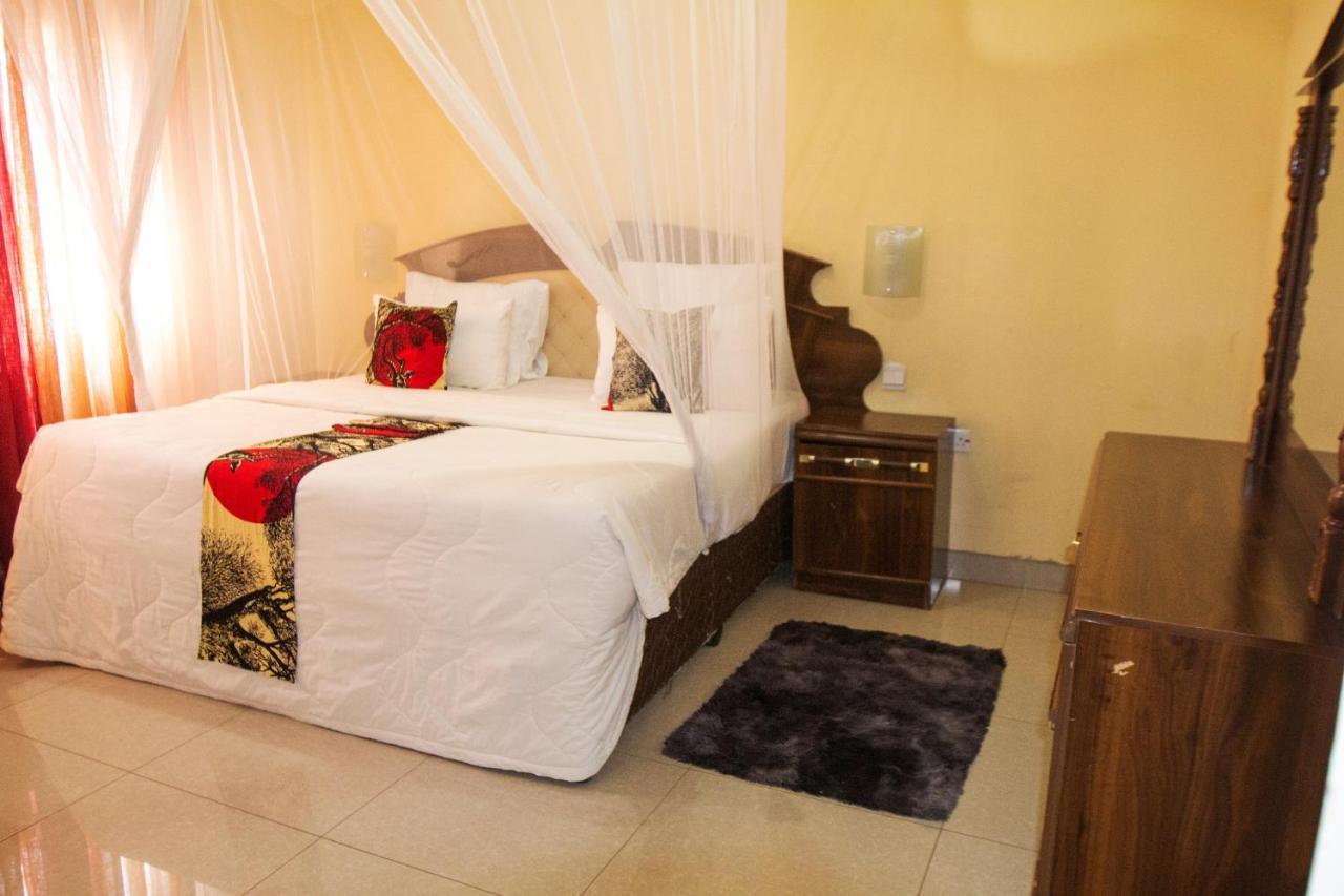 Golden Days Lodge ลิฟวิงสโตน ภายนอก รูปภาพ