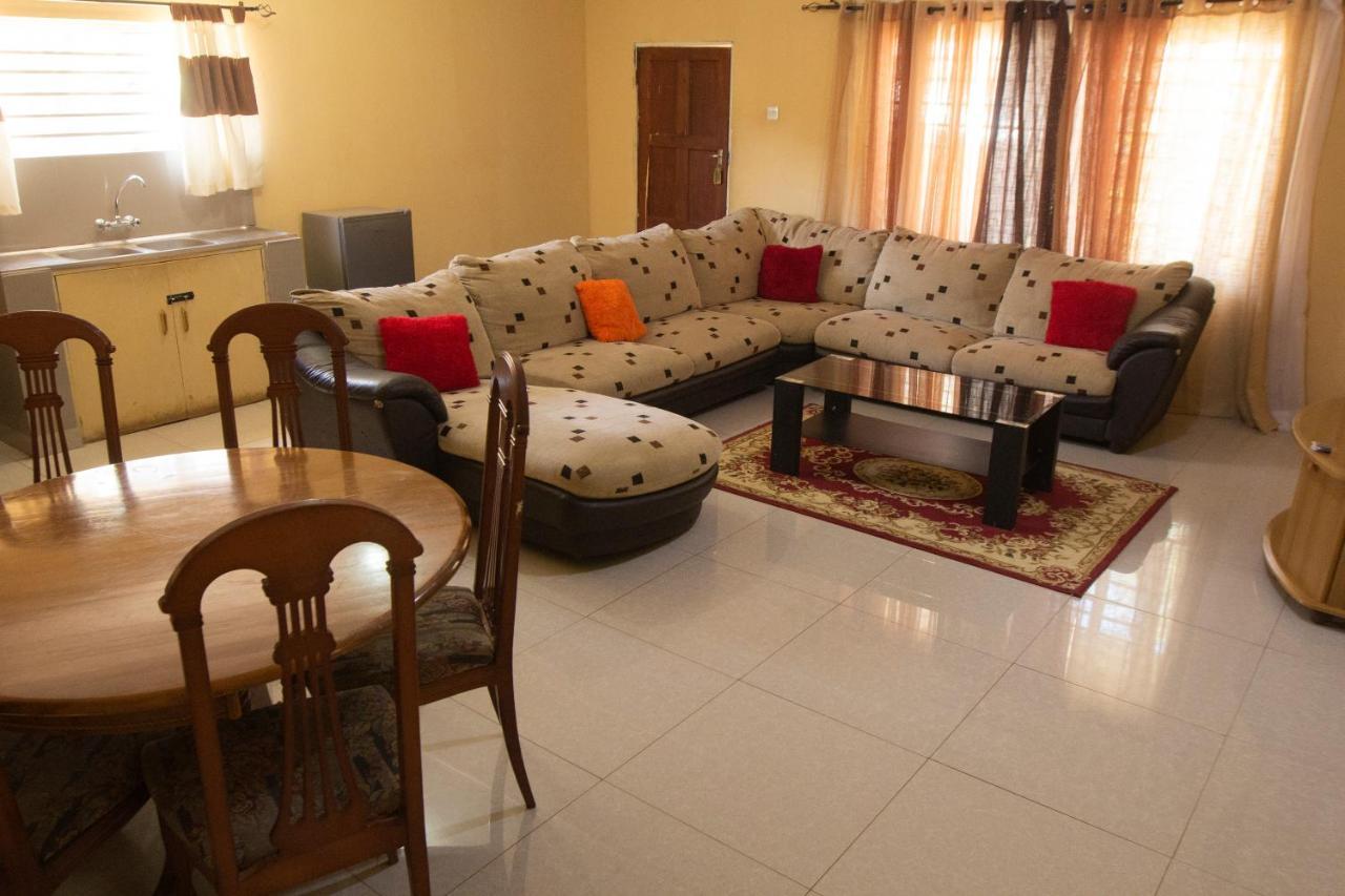 Golden Days Lodge ลิฟวิงสโตน ภายนอก รูปภาพ