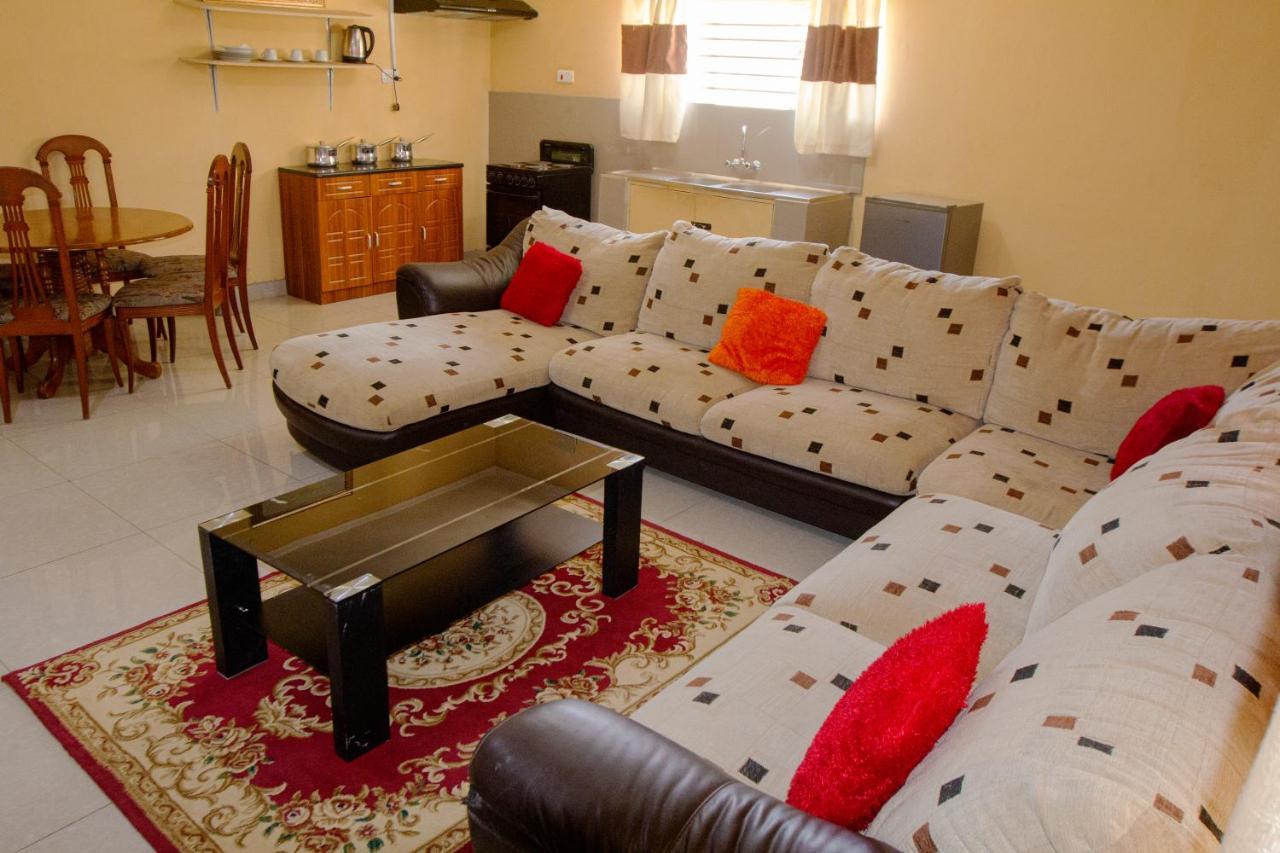 Golden Days Lodge ลิฟวิงสโตน ภายนอก รูปภาพ